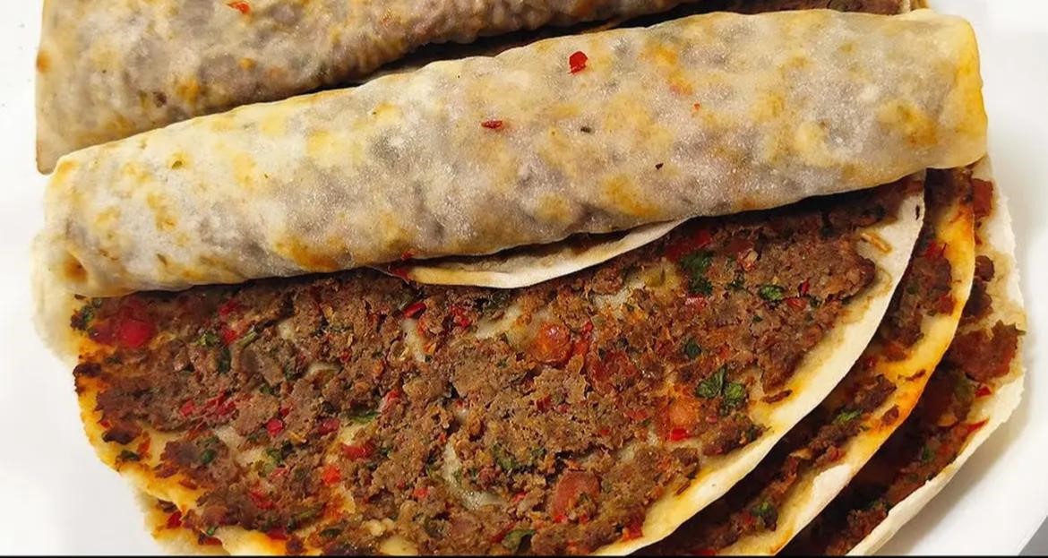 ( بالوزن ) عجين احمر حلبى